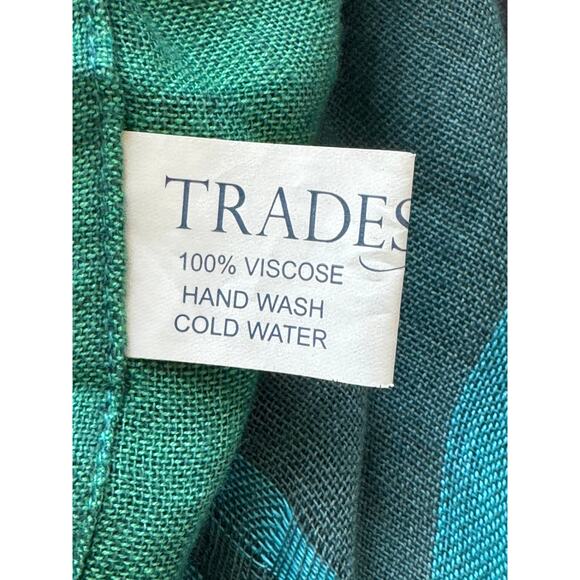 New ~ Trades of Hope ~ 100% Viscose Scarf - Picture 3 of 3